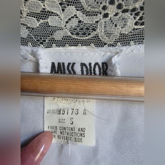 Vintage Miss Dior Ivory Nightgown Robe Lace Trim No Belt Sz S Union MADE IN USA - Picture 7 of 13